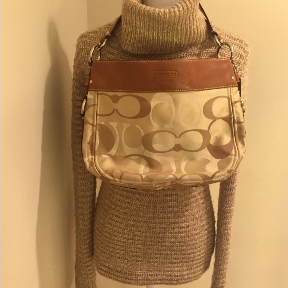 Authentic Coach Handbag - Picture 3 of 8